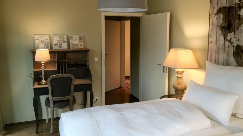 <b>Hotel Zur Alten Bruecke Room</b>. Images powered by <a href="https://www.leonardoworldwide.com/" title="Leonardo Worldwide" target="_blank">Leonardo</a>.