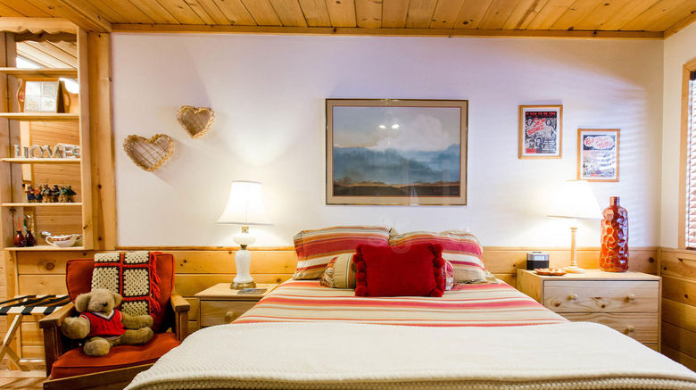 <b>Heavenly Valley Lodge Room</b>. Images powered by <a href="https://www.leonardoworldwide.com/" title="Leonardo Worldwide" target="_blank">Leonardo</a>.