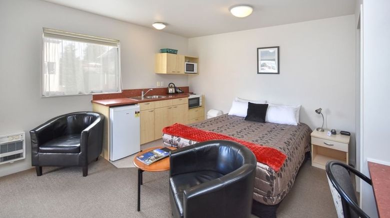 <b>Bella Vista Motel Dunedin Room</b>. Images powered by <a href="https://www.leonardoworldwide.com/" title="Leonardo Worldwide" target="_blank">Leonardo</a>.