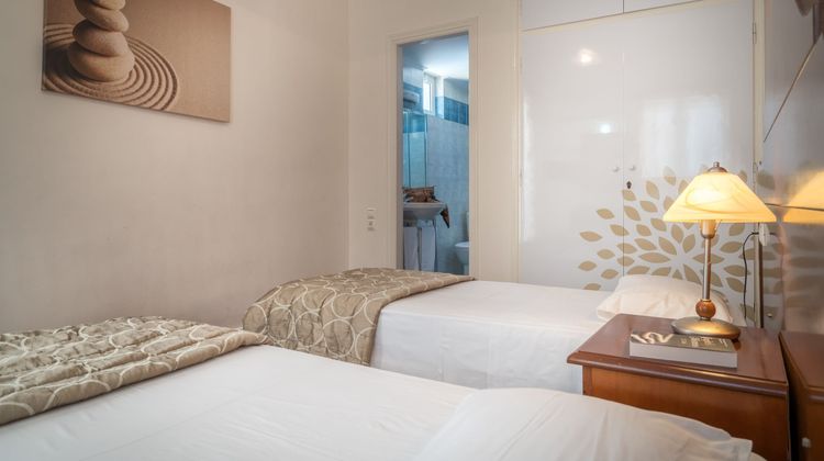 Diana Hotel Room