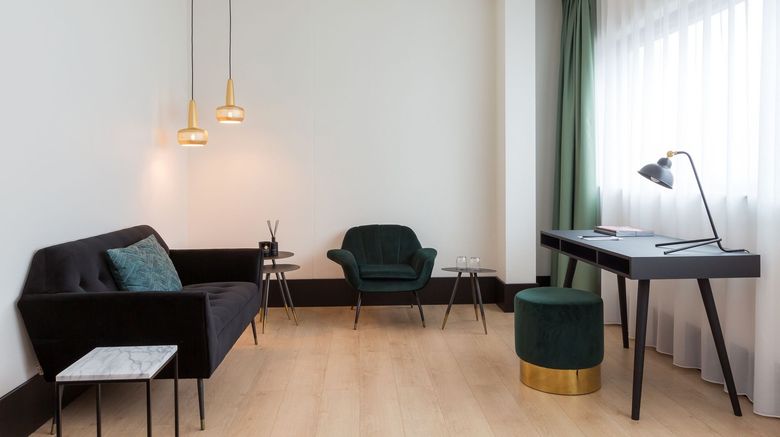 <b>The James Rotterdam Room</b>. Images powered by <a href="https://www.leonardoworldwide.com/" title="Leonardo Worldwide" target="_blank">Leonardo</a>.