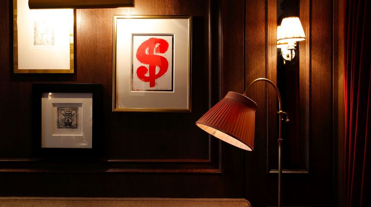 Mimi's Suites Lobby