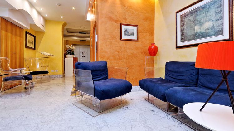 Camelia Hotel Lobby