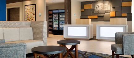 Holiday Inn Express Canton Lobby