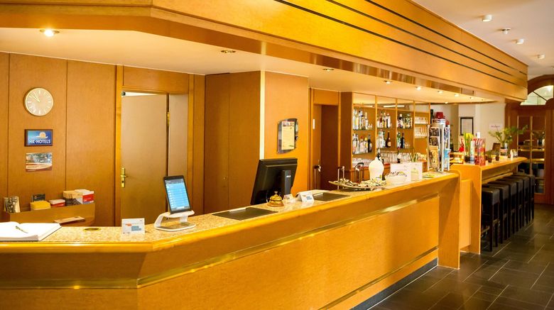 <b>HK Hotel Duesseldorf City Lobby</b>. Images powered by <a href="https://www.leonardoworldwide.com/" title="Leonardo Worldwide" target="_blank">Leonardo</a>.