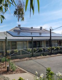 Golden Heritage Motor Inn & Cottages