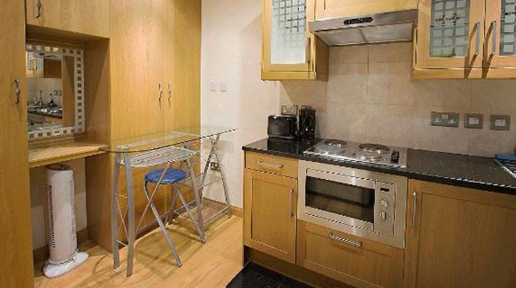 Hyde Park Suites Room