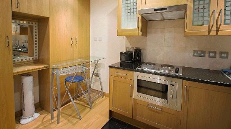 <b>Hyde Park Suites Room</b>. Images powered by <a href="https://www.leonardoworldwide.com/" title="Leonardo Worldwide" target="_blank">Leonardo</a>.
