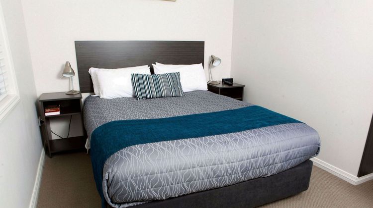 Beach Street Motel Apartments Room