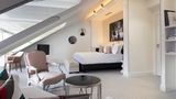 Hotel Dress Code Suite