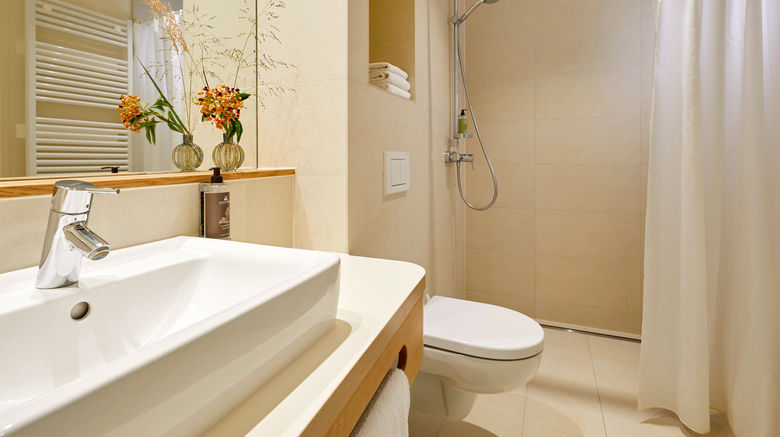 <b>Flottwell Berlin Hotel & Residenz amPark Room</b>. Images powered by <a href="https://www.leonardoworldwide.com/" title="Leonardo Worldwide" target="_blank">Leonardo</a>.