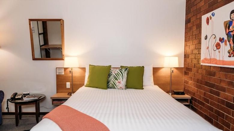 <b>Country Pathfinder Motor Inn Room</b>. Images powered by <a href="https://www.leonardoworldwide.com/" title="Leonardo Worldwide" target="_blank">Leonardo</a>.