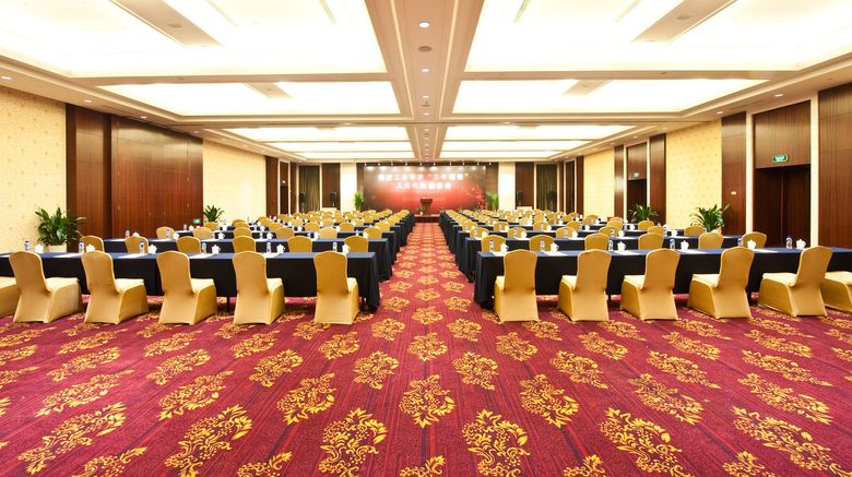 <b>Jinling Garden Hotel Taicang Ballroom</b>. Images powered by <a href="https://www.leonardoworldwide.com/" title="Leonardo Worldwide" target="_blank">Leonardo</a>.