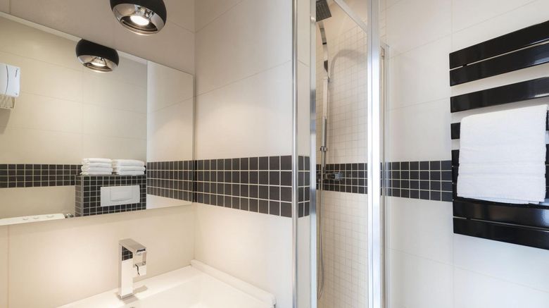 <b>French Theory Quartier Latin Hotel Room</b>. Images powered by <a href="https://www.leonardoworldwide.com/" title="Leonardo Worldwide" target="_blank">Leonardo</a>.