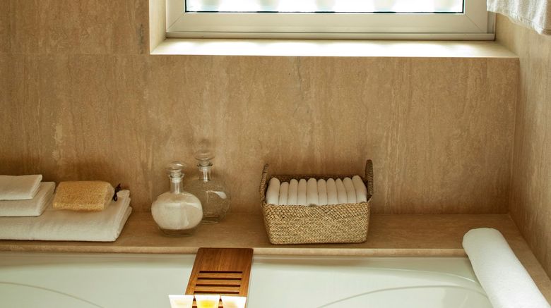 <b>Hotel Fasano Boa Vista Room</b>. Images powered by <a href="https://www.leonardoworldwide.com/" title="Leonardo Worldwide" target="_blank">Leonardo</a>.