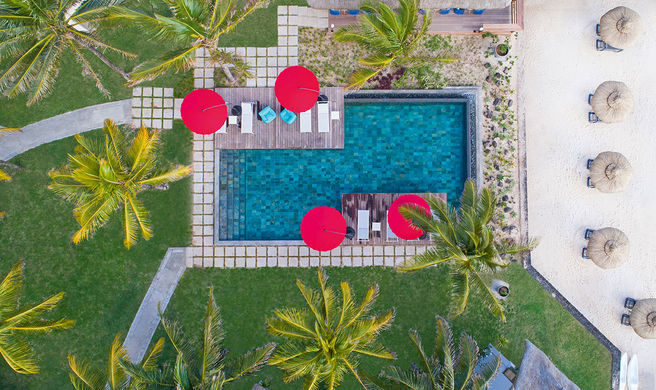 C Mauritius Exterior