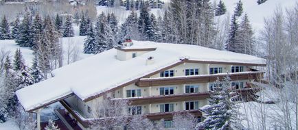 Knob Hill Inn Exterior