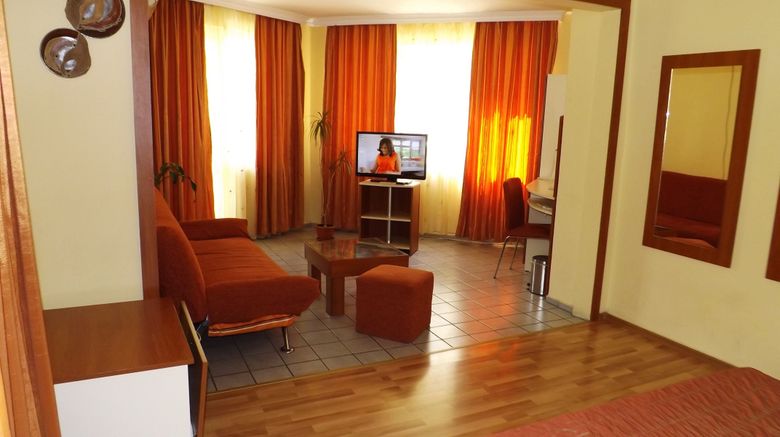 <b>Palitra Family Hotel Room</b>. Images powered by <a href="https://www.leonardoworldwide.com/" title="Leonardo Worldwide" target="_blank">Leonardo</a>.