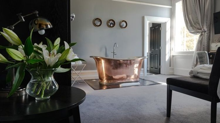 Poets House Hotel Room