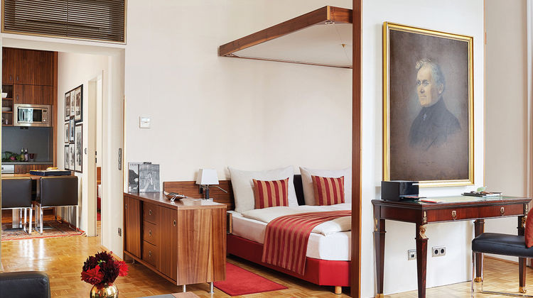 Livinghotel an der Oper Room