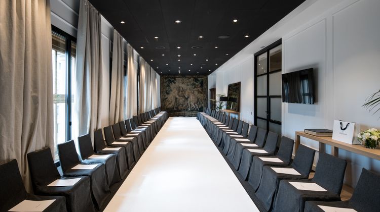Grand Hotel Central Meeting