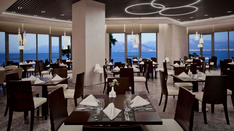 Akra Hotel Restaurant