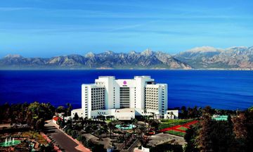 Akra Hotel