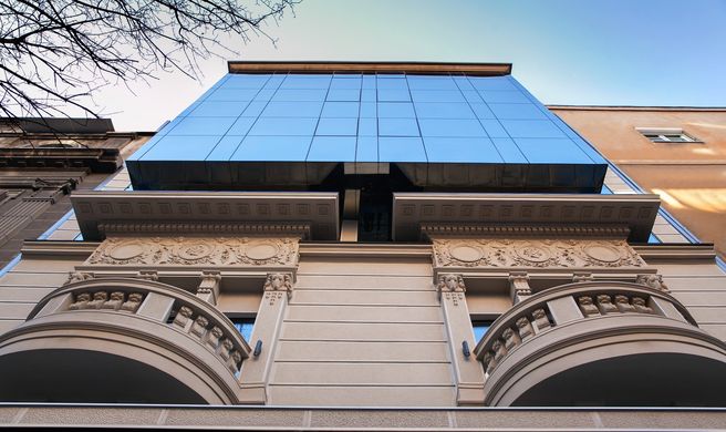 Saint Ten Hotel Exterior