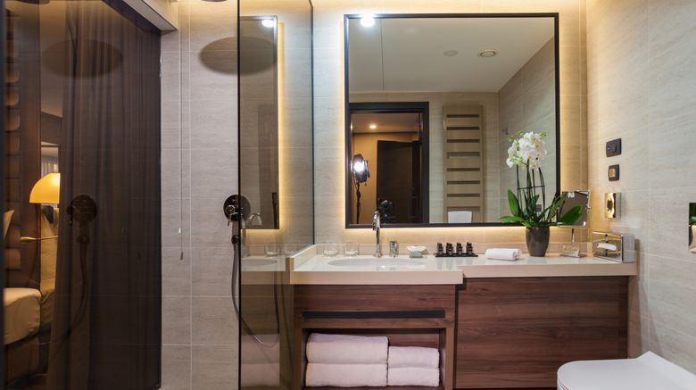 <b>Saint Ten Hotel Room</b>. Images powered by <a href="https://www.leonardoworldwide.com/" title="Leonardo Worldwide" target="_blank">Leonardo</a>.
