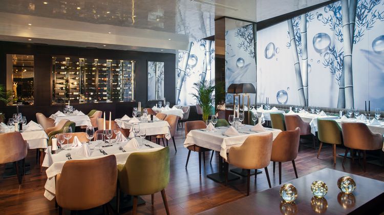 Saint Ten Hotel Restaurant
