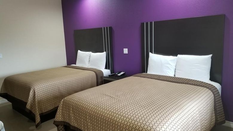 <b>Scottish Inns & Suites Room</b>. Images powered by <a href="https://www.leonardoworldwide.com/" title="Leonardo Worldwide" target="_blank">Leonardo</a>.