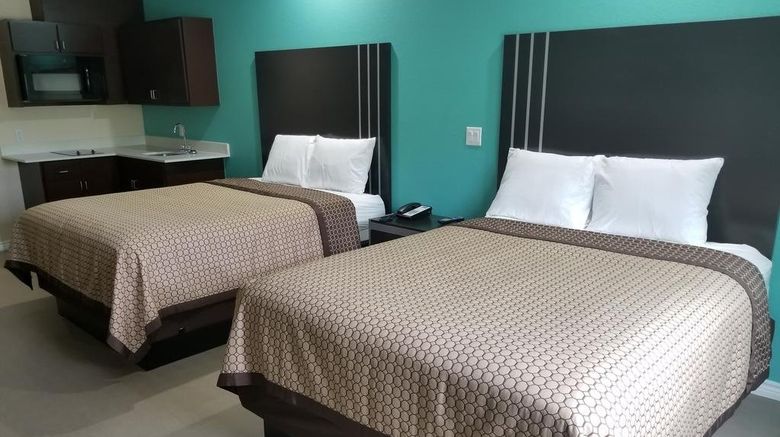 <b>Scottish Inns & Suites Room</b>. Images powered by <a href="https://www.leonardoworldwide.com/" title="Leonardo Worldwide" target="_blank">Leonardo</a>.
