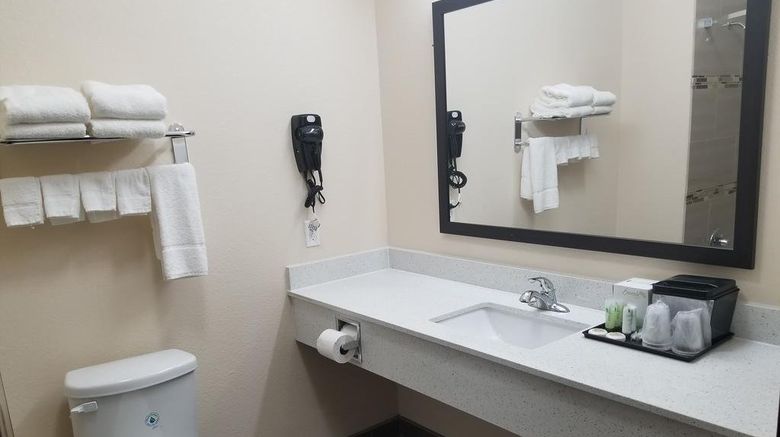 <b>Scottish Inns & Suites Room</b>. Images powered by <a href="https://www.leonardoworldwide.com/" title="Leonardo Worldwide" target="_blank">Leonardo</a>.