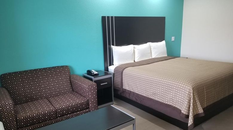 <b>Scottish Inns & Suites Room</b>. Images powered by <a href="https://www.leonardoworldwide.com/" title="Leonardo Worldwide" target="_blank">Leonardo</a>.