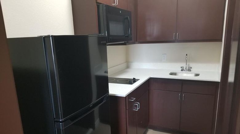 <b>Scottish Inns & Suites Room</b>. Images powered by <a href="https://www.leonardoworldwide.com/" title="Leonardo Worldwide" target="_blank">Leonardo</a>.
