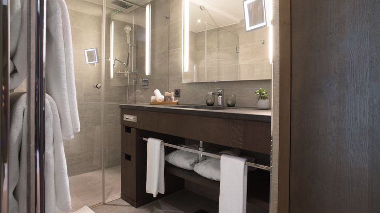 <b>Hotel Crans Ambassador Suite</b>. Images powered by <a href="https://www.leonardoworldwide.com/" title="Leonardo Worldwide" target="_blank">Leonardo</a>.