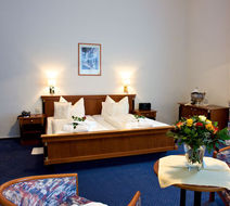 Hotel Deutsches Haus Room