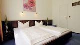 Hotel Deutsches Haus Room