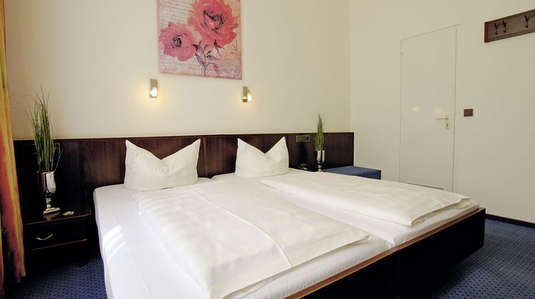 Hotel Deutsches Haus Room