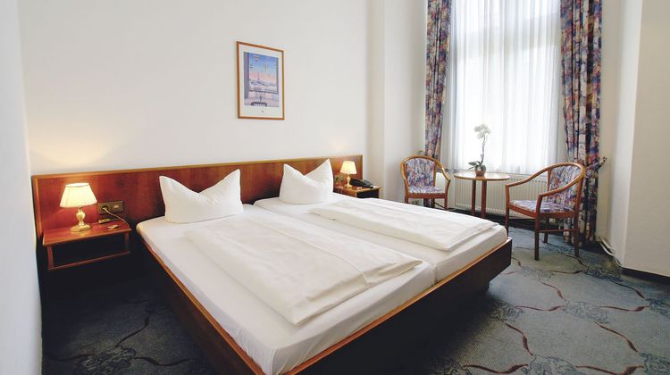 Hotel Deutsches Haus Room