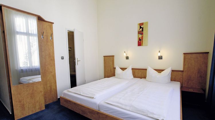 Hotel Deutsches Haus Room