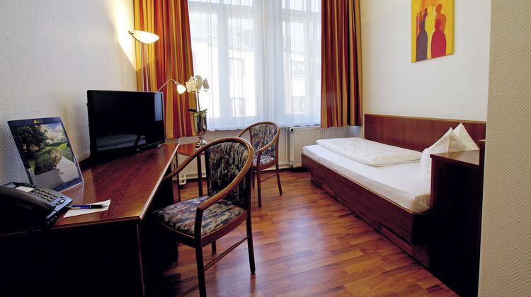 Hotel Deutsches Haus Room