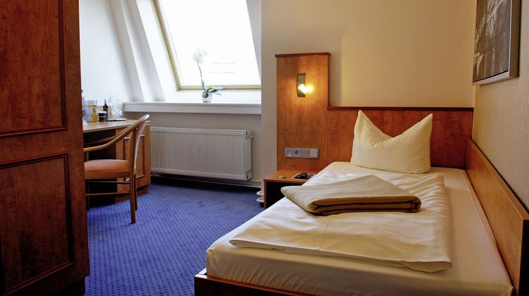 Hotel Deutsches Haus Room