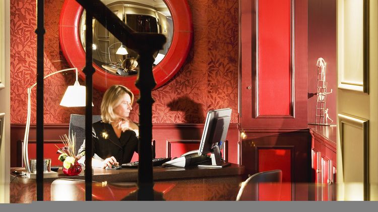 Hotel des Academies et des Arts Lobby