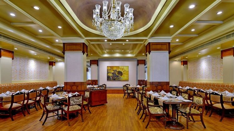 The Gateway Hotel Ganges Varanasi Restaurant