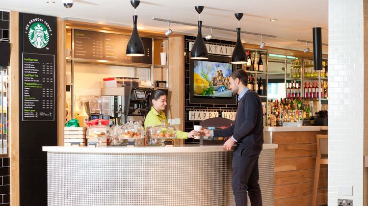 Holiday Inn Brentford Lock Restaurant