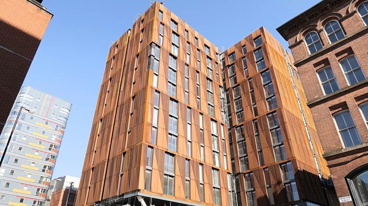 Quay Apartments Manchester Exterior