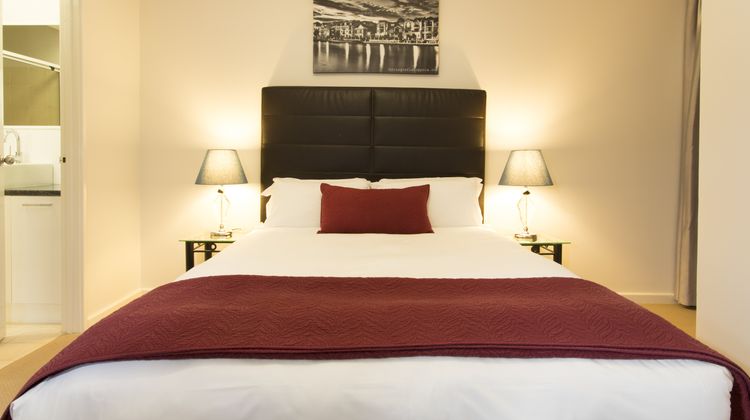 Regal Apartments Room