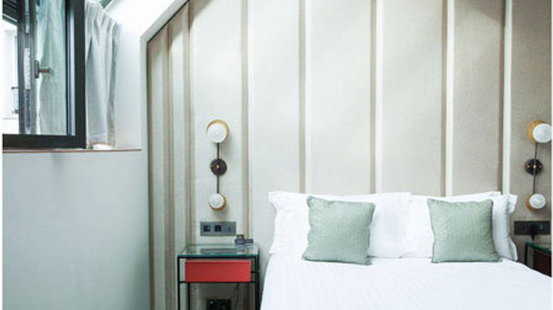 <b>Maison Breguet Room</b>. Images powered by <a href="https://www.leonardoworldwide.com/" title="Leonardo Worldwide" target="_blank">Leonardo</a>.