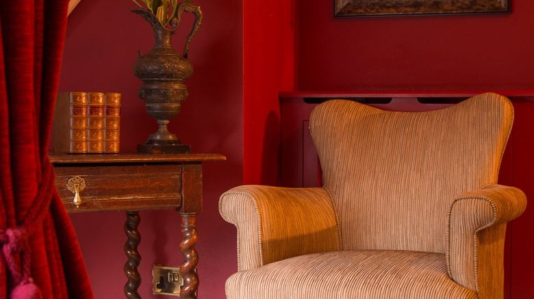 <b>The Priory Hotel Suite</b>. Images powered by <a href="https://www.leonardoworldwide.com/" title="Leonardo Worldwide" target="_blank">Leonardo</a>.